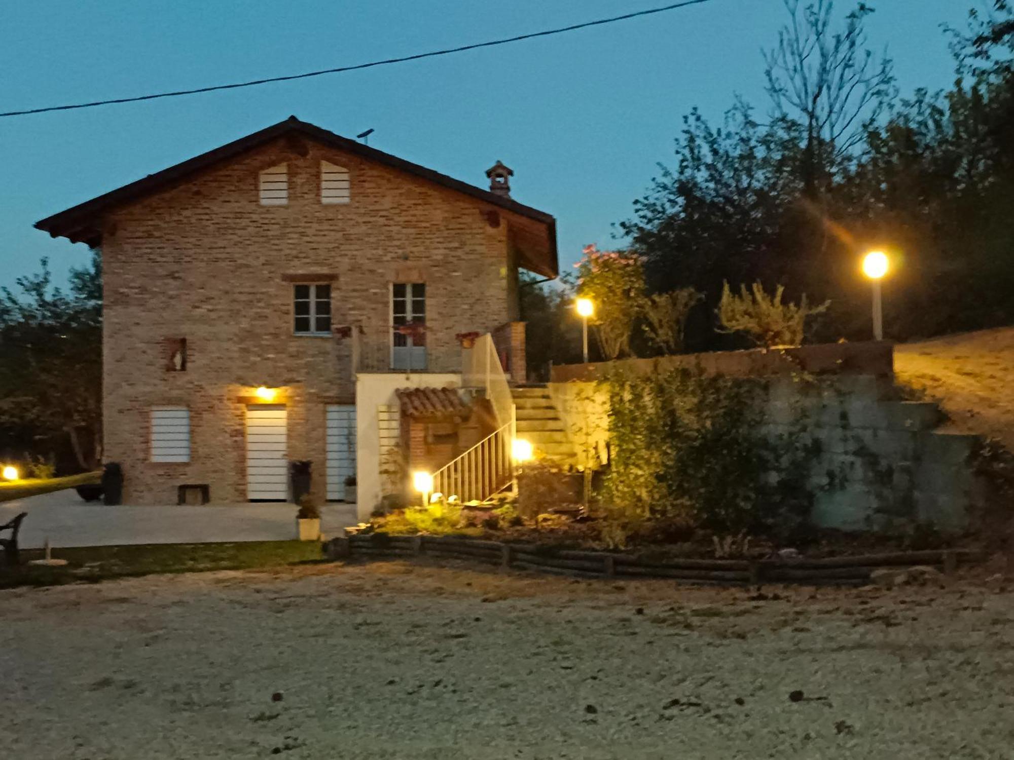 Ferienwohnung Casa Argantino Alba  Exterior foto